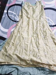 Elegant Embroidered Gown with Jacket