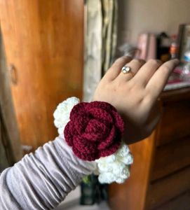 Rose Crochet Hair Bun gajra with white flowers