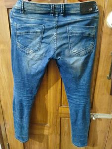 Stylish Blue Washed Denim Jeans