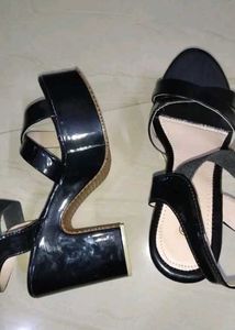 Stylish Black Heeled Sandals