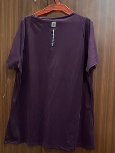 V-Neck gym T-shirt