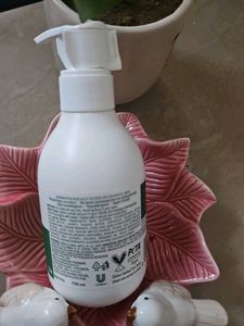 Simple Barrier Repair+ Hydrating Cleanser