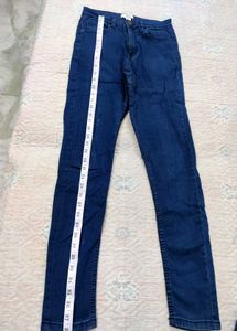 Forever 21 Dark Wash Skinny Jeans💙 grab It⚡