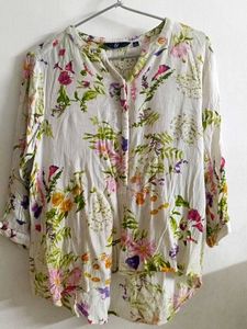 Floral Top Western