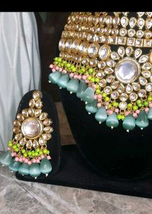 Stunning Kundan Necklace &amp; Earring Set