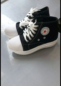 Converse  Shoes 👟