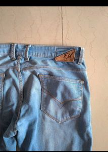 Men's Light Wash Denim Jeans
