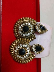 Elegant Jhumka Earrings Set