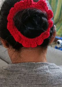 Crochet Flower Hair Tie