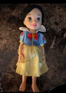 Disney Princess Snow White Doll