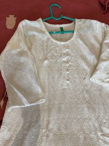 Elegant White Chikankari Kurta