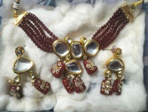 Elegant  Jewellery Set In maroon Colour