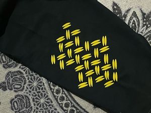 BLUVOG Black &amp; Yellow Sweatshirt
