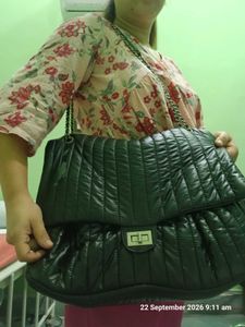 Chic Quilted Black Handbag