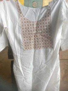 White Embroidered Kurta👗&amp; Trouser👖set