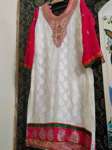 Elegant White Kurta with Pink Sleeves sets