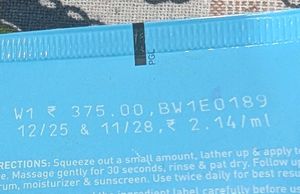 Dot &amp; Key Facewash