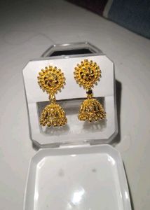 Elegant Gold Jhumka Earrings