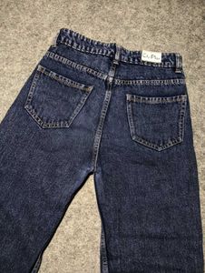 Classic High-Waisted Wide-Leg Jeans