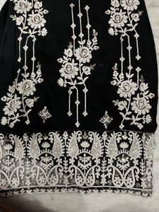 Elegant Black Embroidered Pakistani Kurta set