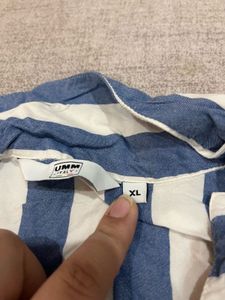 Oversize Striped Crop shirt