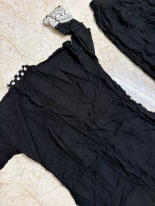 Elegant Black Embroidered Ethnic kurta sets...
