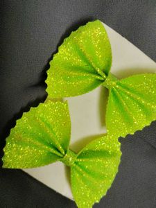 Stunning Green Hair Bow Clip