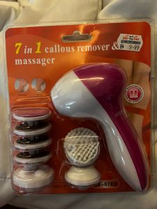 7 in 1 Callous Remover &amp; Massager
