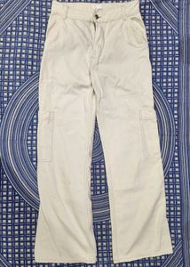 H&m | Cream Cargo Pants