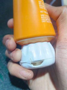 Dot &amp; Key Vitamin C+E Gel Face Wash