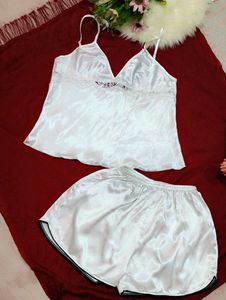 Satin cute pajama set 👍