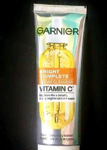 ✨️Garnier Bright Complete Vitamin-C Serum Cleanser