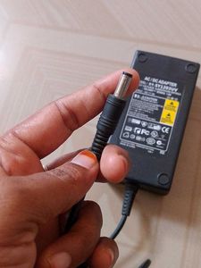 AC/DC Power Adapter