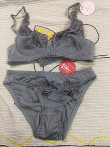 Fuchsia Lace Lingerie Set