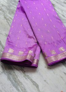 lavender colour saree with elegant contrast matchi