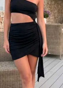 Chic Black One-Shoulder Cutout Dress