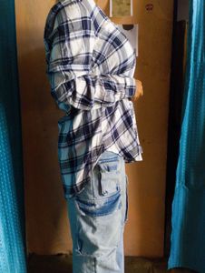 ❤️Blue &amp; White Plaid Button Down Shirt❤️