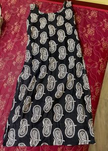 Black Paisley Print Kurti