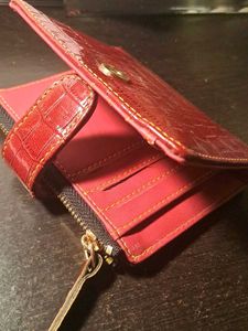 Chic Red Croc-Embossed Wallet