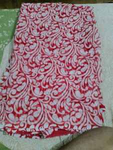 Red & White Floral Print Saree