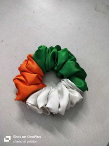 2 XL Tricolor Bow Hair Clip &amp; Scrunchie Set