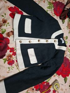Chic Black &amp; White Cropped Jacket