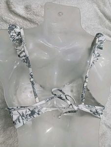 Floral Bikini💙 Top with Ruffle Detail