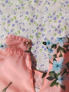 Charming Floral Print  top