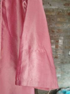 Elegant Pink Embroidered Kurta