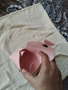 Small Cute Clutches for baby girl (1Pc)