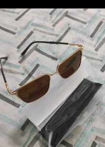 Stylish Gold Frame Sunglasses