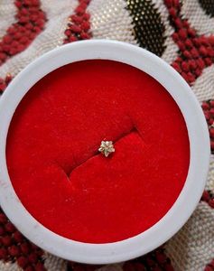 star  Flower Nose Pin