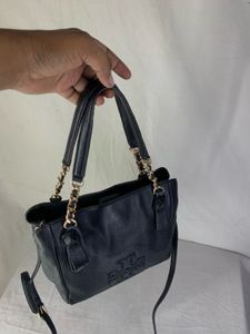 Tory Burch Amanda Pebbled Leather Convertible Bag