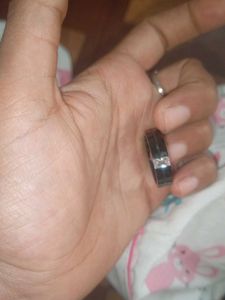 Chic Ring with Crystal Accent